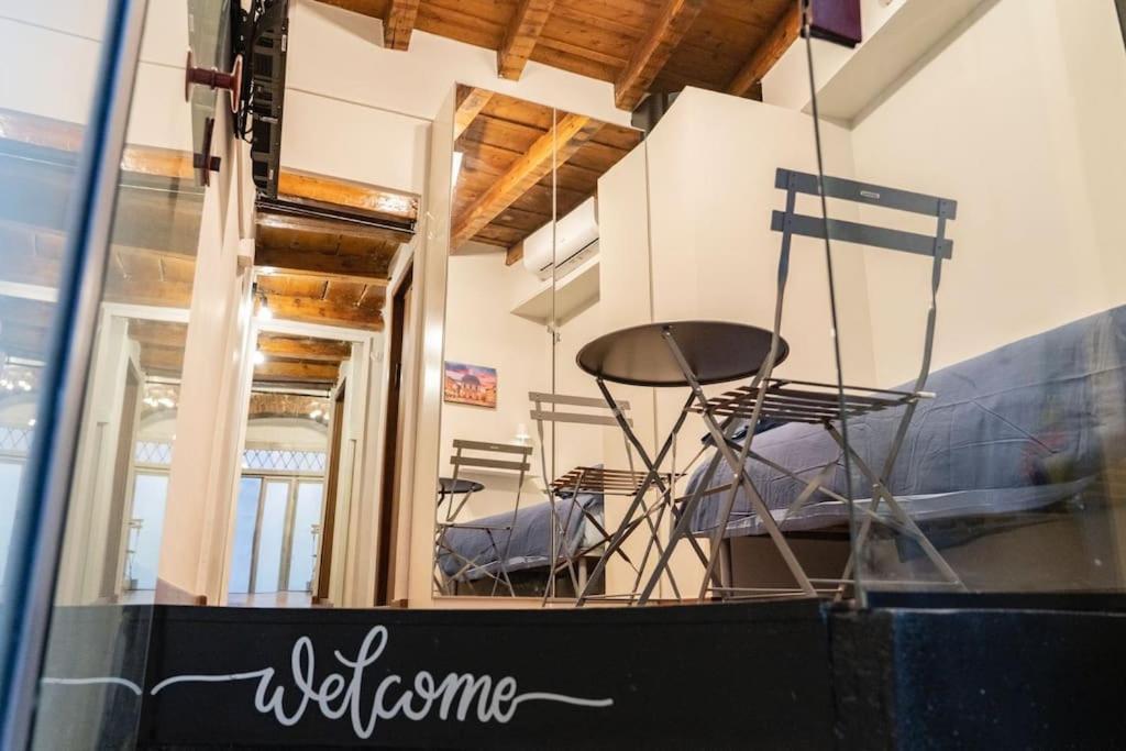 Appartamento In Centro A Brescia:La Piccola House Buitenkant foto